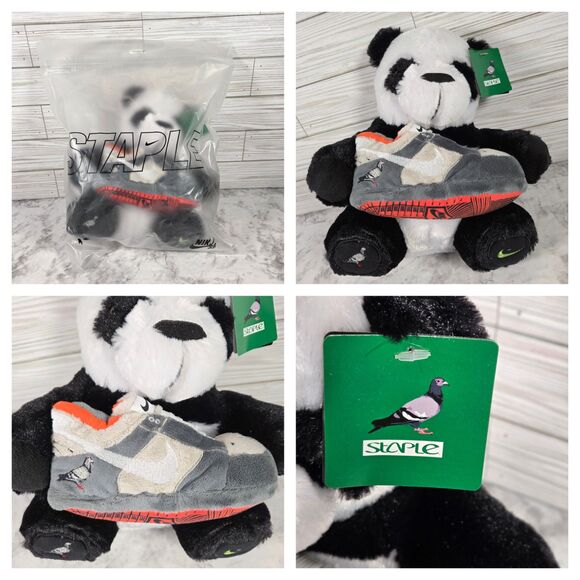 Staple x Nike SB Panda Pigeon Plush Dunk Low Pro New With Tags and OG Bag - Picture 1 of 9